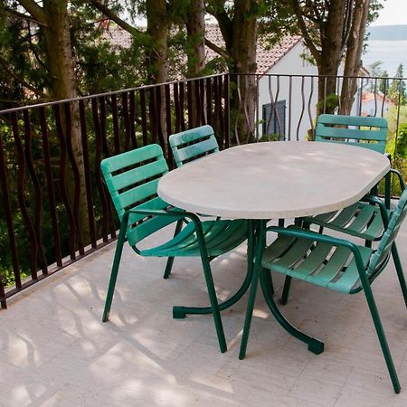 Beautiful Apartment With Picturesque View And Free Parking Portoroz Exterior foto