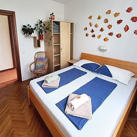 Beautiful Apartment With Picturesque View And Free Parking Portoroz Exterior foto