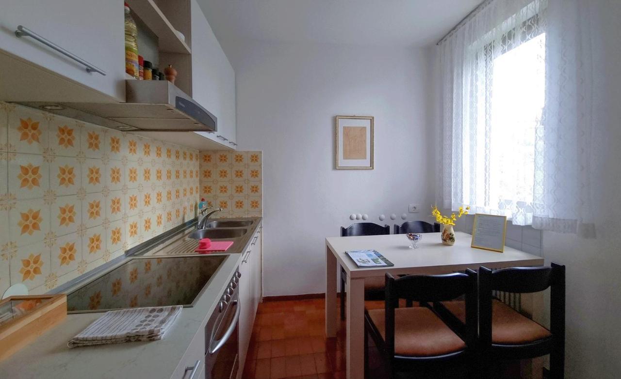 Beautiful Apartment With Picturesque View And Free Parking Portoroz Exterior foto